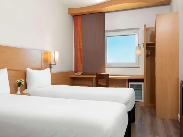 غرفة قياسية بسريرين منفصلين، Ibis Gaziantep 1/2