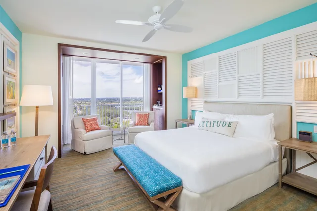 Sunset, King Bed, Intracoastal View، Margaritaville Hollywood Beach Resort 1/2