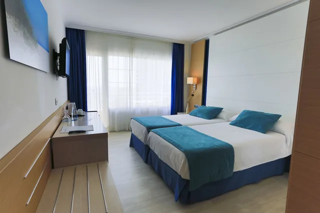 غرفة بسرير مزدوج بشرفة، Agua Beach Hotel - Adults Only 1/9