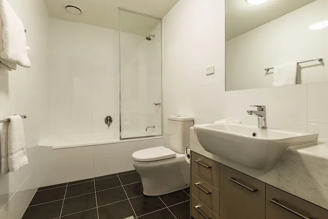 شقة بسريرين كينج بشرفة بـ3 غرف نوم، Quest Melbourne Airport 2/2