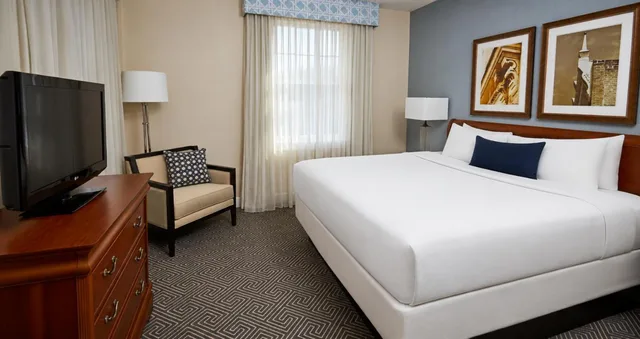 غرفة بسرير كوين، Hotel 24 South 4/4
