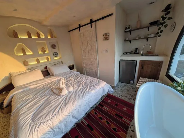 غرفة كومفورت بسرير كينج بإطلالة على الجبل لذوي الإعاقة، 3 Pyramids View Inn 8/10