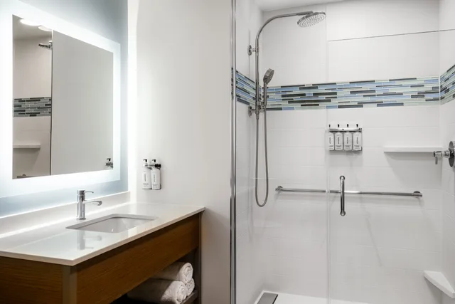غرفة قياسية بسرير كينج، Even Hotel Rochester Mayo Clinic Area 4/5