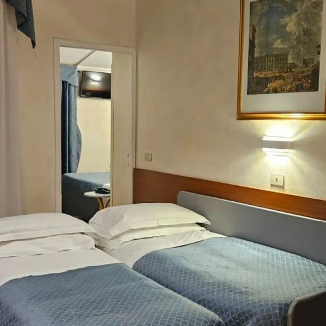 غرفة عائلية، Hotel Julia 2/10