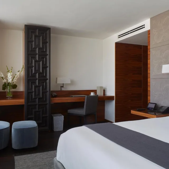 غرفة ديلوكس بسرير كينج، Las Alcobas A Luxury Collection Hotel Mexico City 2/5