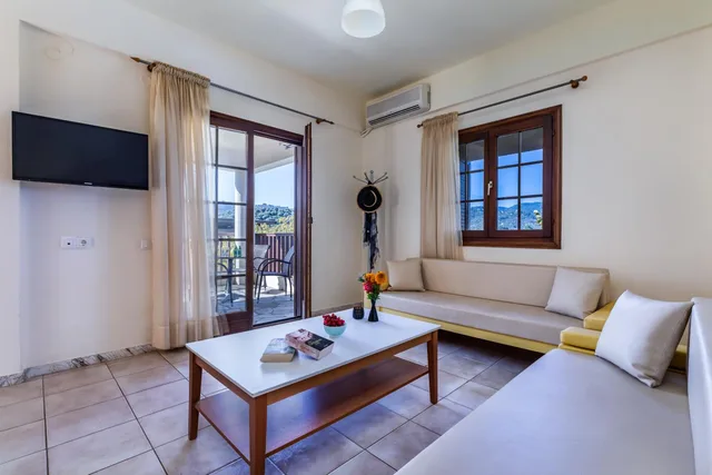 غرفة عائلية بإطلالة على الحديقة بغرفتي نوم، Skopelos Holidays Hotel 5/10