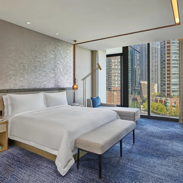 Caroline Astor, Suite، The St. Regis Chicago 1/4