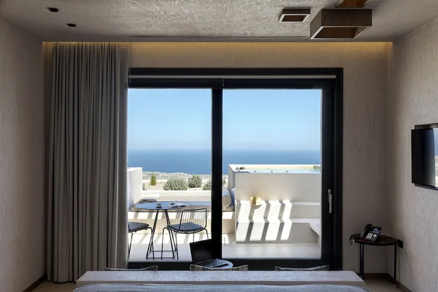 Panoramic, Suite, King Bed, Hot Tub, North Santorini Luxury Spa Hotel 5/6