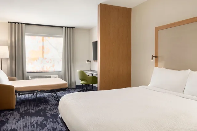 جناح بسرير كينج مع أريكة، Fairfield Inn & Suites By Marriott Rockaway 1/6