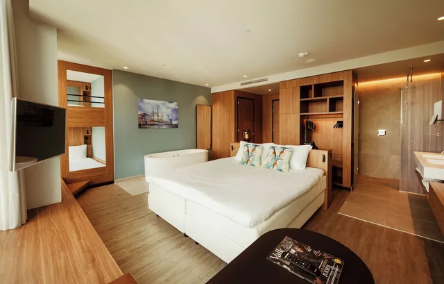 غرفة عائلية بسرير كينج وسرير بطابقين، Van der Valk Hotel Amsterdam Zuidas 5/10