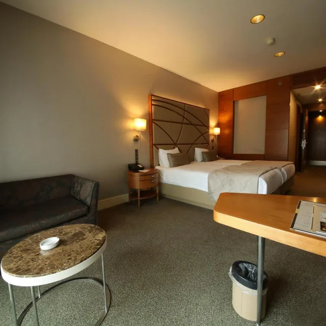 Superior, King Bed, Partial Sea View, Cevahir Hotel Istanbul Asia 6/8