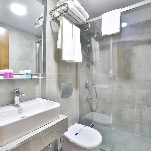 Room, King Bed, Queen Bed, Balcony, The Tango Hotel Taksim 2/2