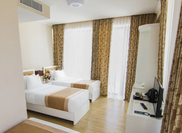 غرفة قياسية ثلاثية بثلاثة أسرّة، Lisi Hills Hotel 3/4