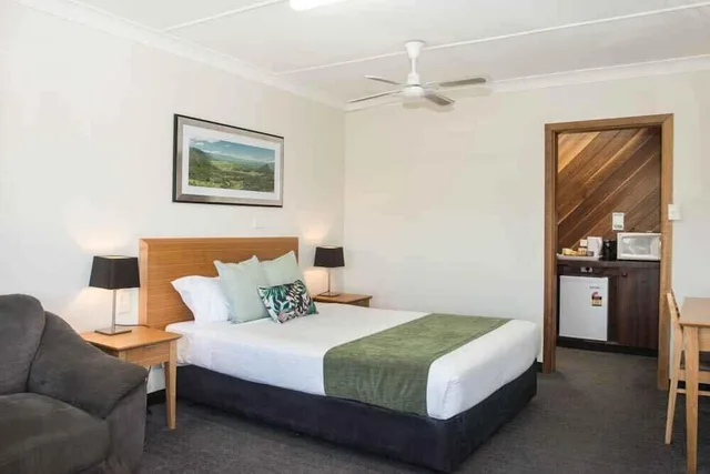 غرفة كبيرة بسرير كوين، Murwillumbah Motor Inn 1/4