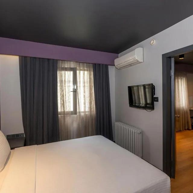 غرفة عائلية بسرير مزدوج، Tulip City Taksim Hotel 1/10