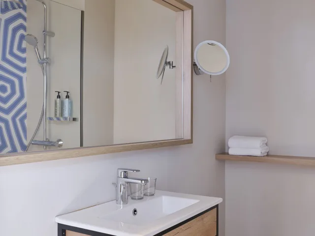 غرفة سوبيريور بسرير مزدوج أو سريرين منفصلين بإطلالة على البحر، Atlantica Ocean Beach Resort 2/2