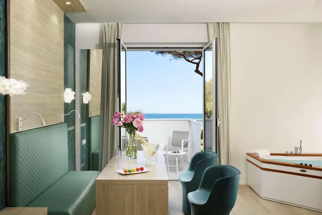 جناح جونيور بإطلالة على البحر بجاكوزي، The Sense Experience Resort - Preferred Hotels & Resorts 5/5