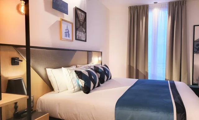 غرفة متصلة عائلية، Hotel Star Champs Elysees 2/4