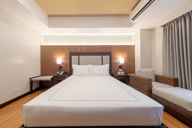 غرفة كلاسيكية بسرير كوين، Widus Hotel And Casino 1/3