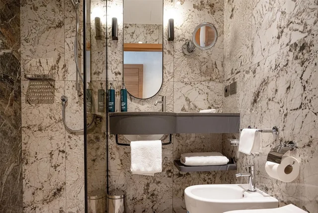 غرفة بسرير كوين، Hilton Milan Hotel 9/12