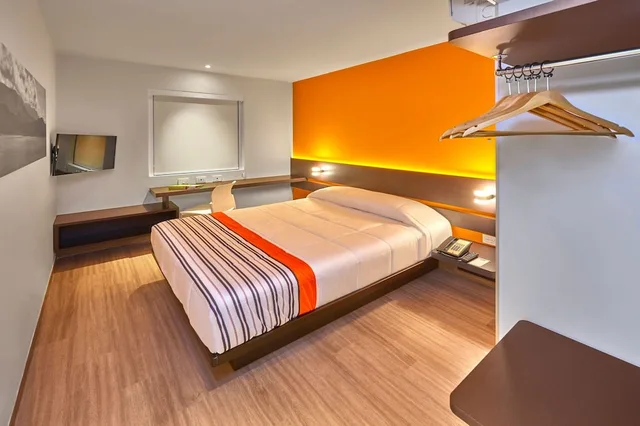 غرفة بسرير كوين، City Express Junior by Marriott Tuxtepec 1/3