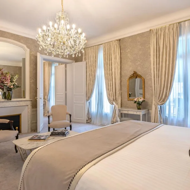 Prestige, Suite, Peace Street View، Hotel Westminster 2/6