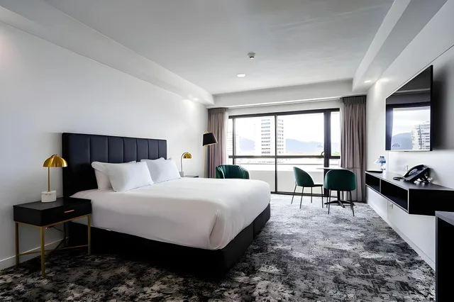 Benson Suite، The Benson Hotel 1/1