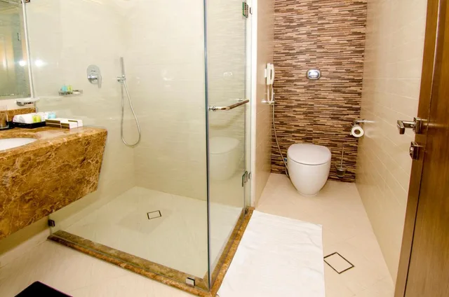 غرفة بسريرين منفصلين بشرفة، Al Murooj Grand Hotel 4/4