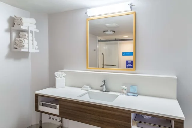 غرفة قياسية بسريرين مزدوجين، Hampton Inn La Crosse-Onalaska 9/9