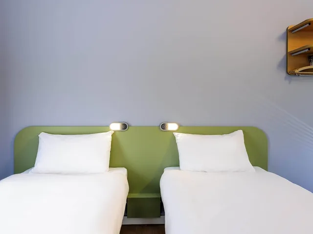 غرفة بسريرين منفصلين، Hotel Ibis Budget Bamberg 5/7