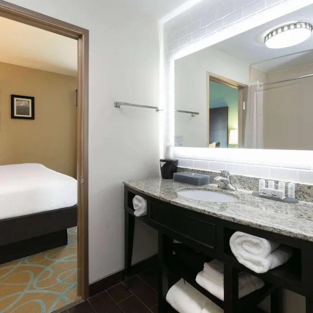 جناح عائلي ديلوكس، La Quinta Inn & Suites by Wyndham Clinton Historic Route 66 3/7