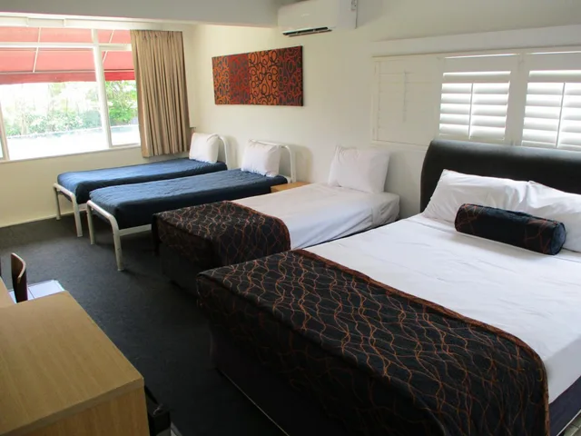 غرفة عائلية، AIRWAY MOTEL 2/2