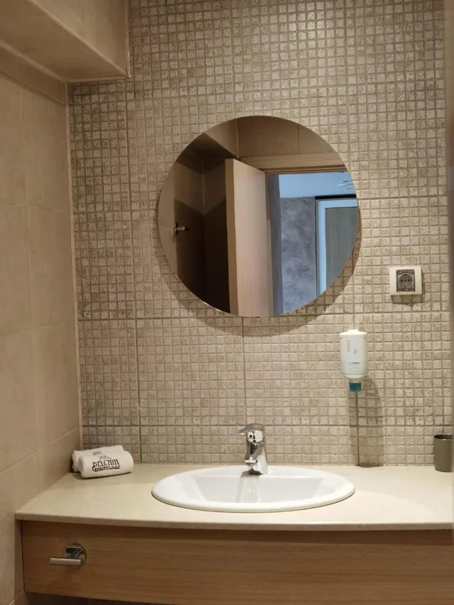 غرفة بسرير مزدوج أو سريرين منفصلين بشرفة، Spa Hotel Belchin Garden 10/10