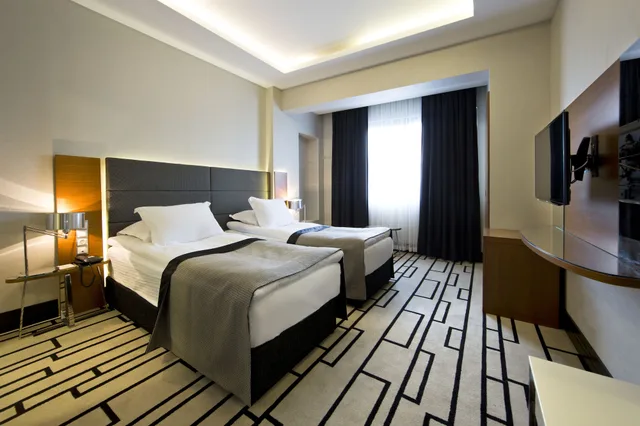 غرفة بريميوم عائلية، Cihangir Hotel 1/4