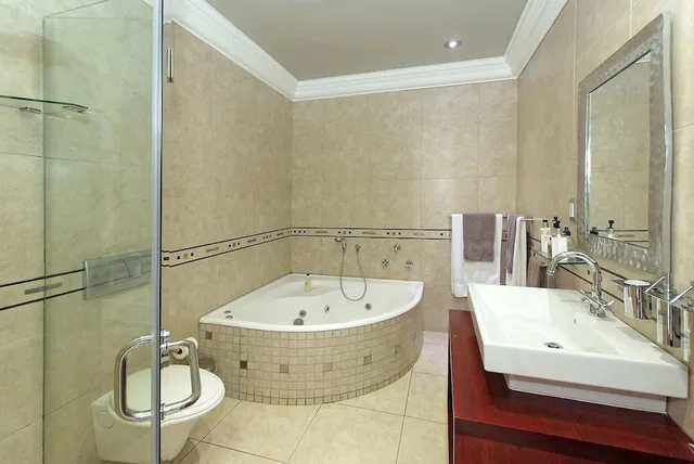 جناح تنفيذي بسرير كينج، Ushaka Manor Guest House 3/3
