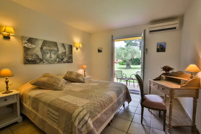 غرفة بسرير مزدوج أو سريرين منفصلين، Hotel Résidence Du Pont De L'oso 1/8