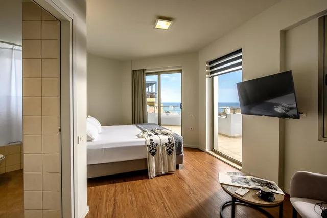 غرفة تنفيذية بسرير مزدوج بإطلالة على البحر، Marin Hotel 9/9