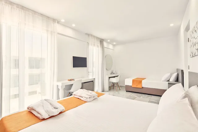 Superior, Queen Bed, Inland View, Sofa، Atlantica Sancta Napa Resort 1/7