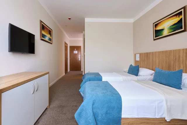 غرفة كومفورت بسريرين منفصلين بغرفة نوم واحدة، Hotel Phoenix Velika Gorica 2/7