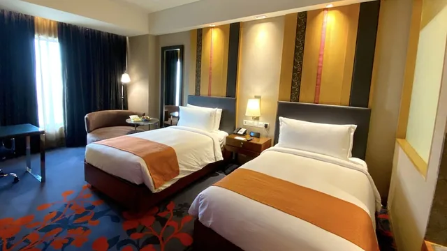 Standard, Twin Beds, Pool View, Smoking, Holiday Inn New Delhi Mayur Vihar Noida 8/10
