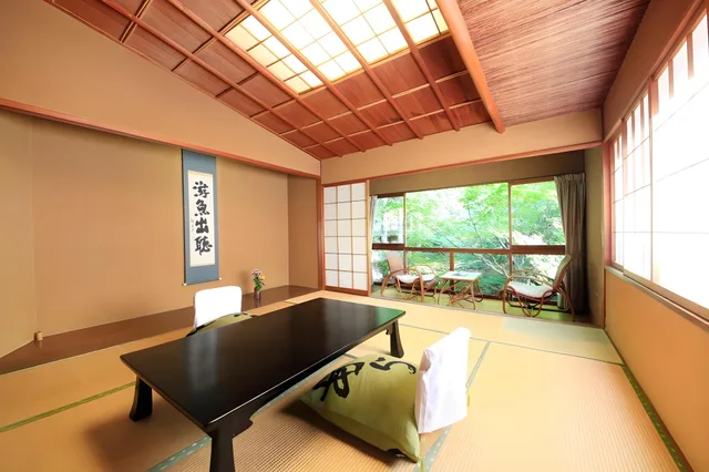 غرفة يابانية سوبيريور بفراش فوتون، ARAI RYOKAN 1/1