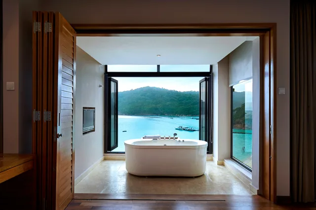 Cliff Bay Suite، The Taaras Beach and Spa Resort 14/15
