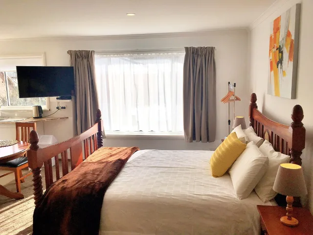 Studio, Apartment, Queen Bed, MOTEL MAYFAIR ON CAVELL 1/1