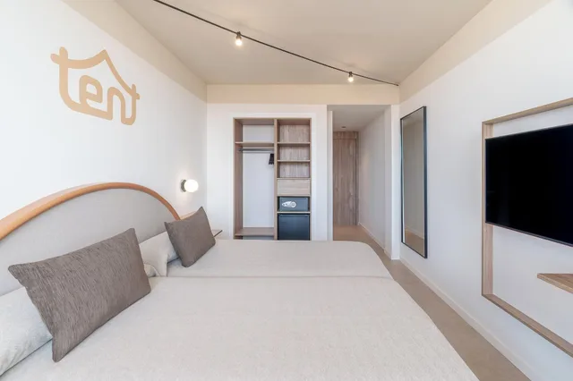 غرفة قياسية بسرير مزدوج بشرفة، Tent Arenal 4/6