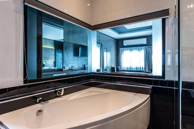 جناح جونيور، Cresco Hotel Buriram 7/8
