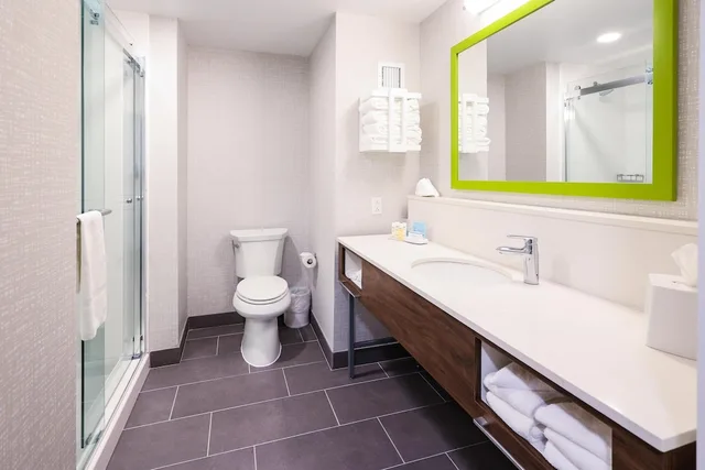 غرفة أساسية بسرير كينج، Hampton Inn Rehoboth Beach 9/10