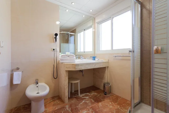 Room, Double Bed, Side Sea View، Hotel Isabel 5/6