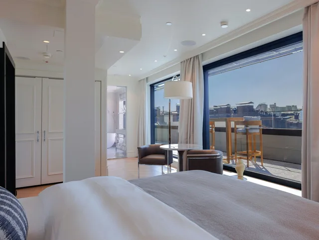 غرفة بريميير بسرير كينج بشرفة، Waldorf Astoria Helsinki 1/1