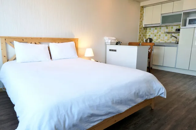 غرفة بسرير كوين، Gogo House 4/5
