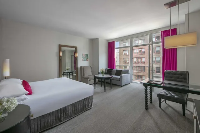 غرفة غراند ديلوكس بسرير كينج، Royalton Park Avenue 3/4